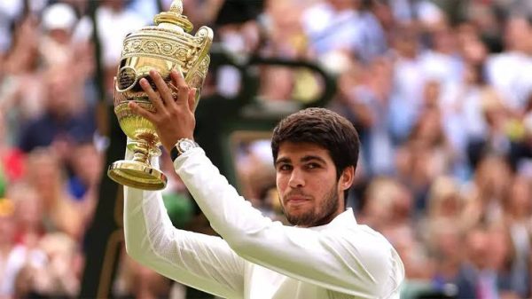 Aos Anos Alcaraz Vence Djokovic E Conquista T Tulo De Wimbledon Em