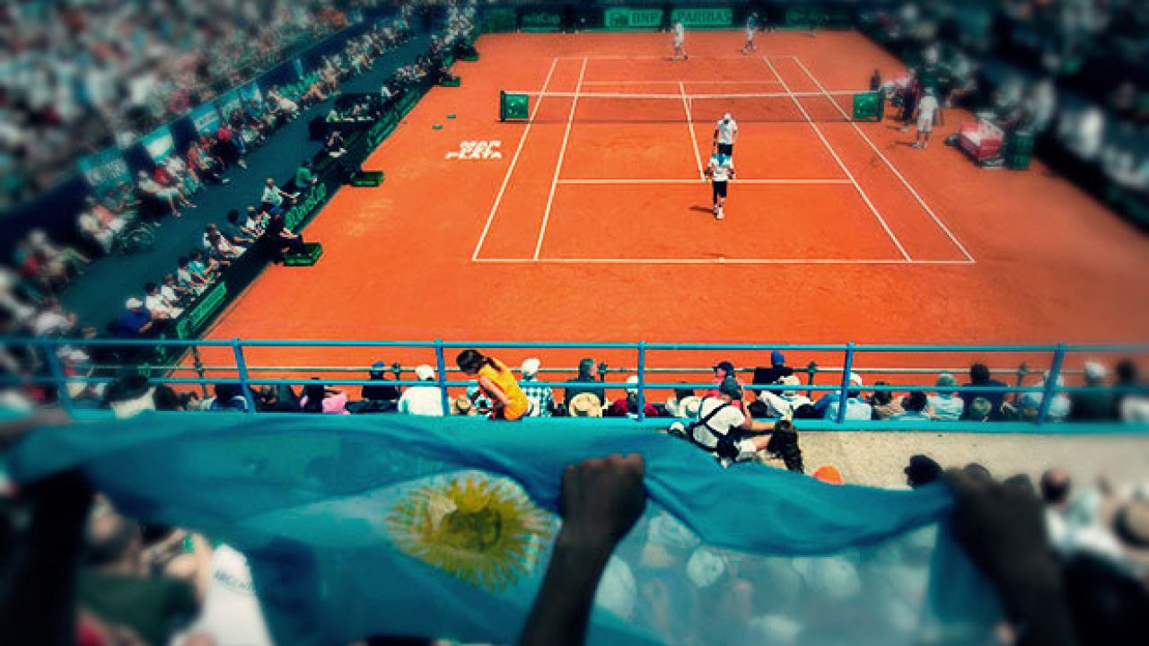 Os argentinos fazem caldeirão mesmo em jogos de tênis - e o Brasil irá  enfrentá-los