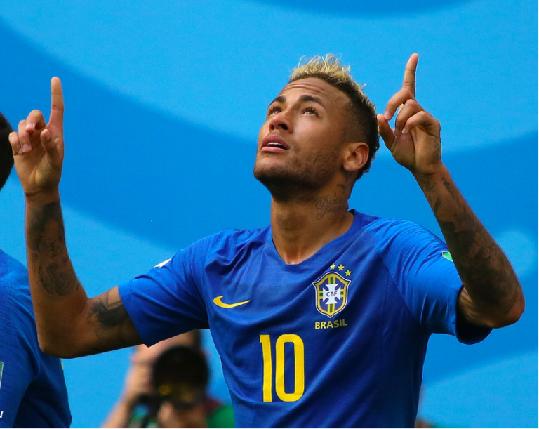 Neymar continua entre os três jogadores mais bem pagos, enquanto Vinícius Jr. faz sua estreia na lista da Forbes